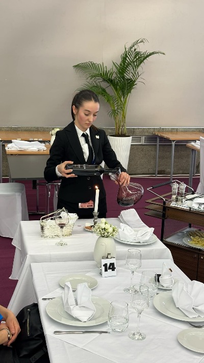 zagrab verseny restaurant service